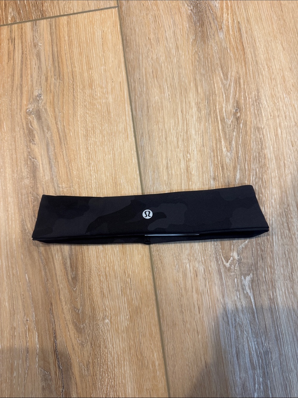 lululemon black camo performance headband